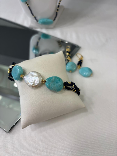 Bracciale Cristallo Blu, Amazzonite, Perla Scaramazza ed Ematite Dorata