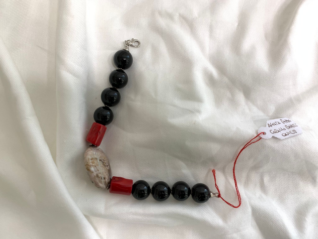 Bracciale in Onice Nera, Agata Pazza e Corallo Bambù