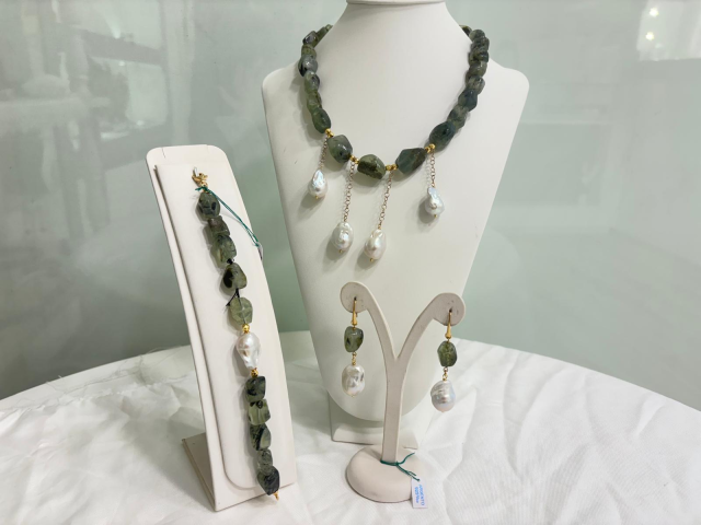 PARURE