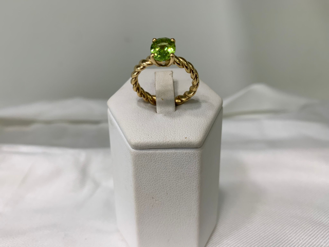 Anello quarzo