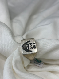 Anello in argento con incisione