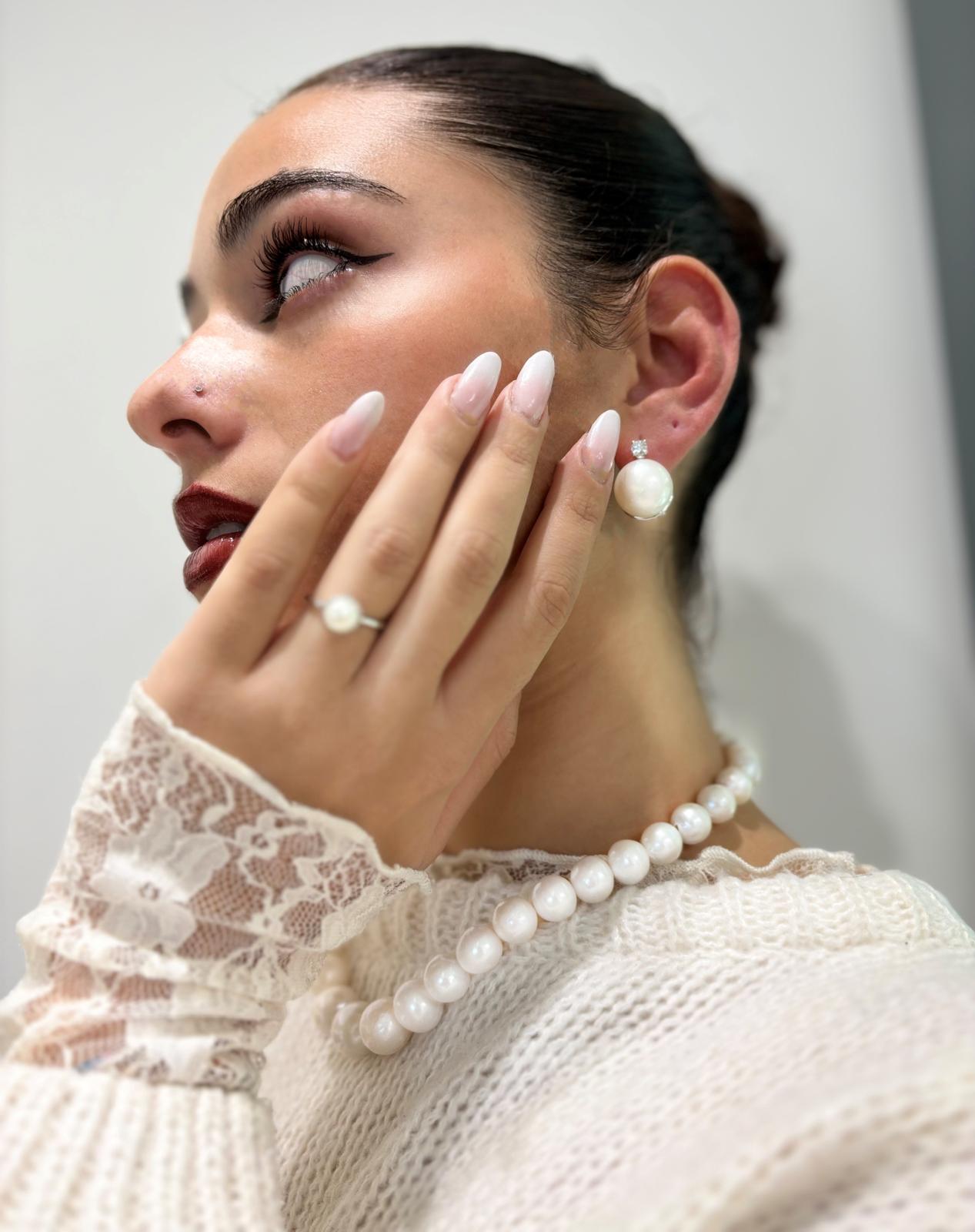 Orecchini con Perla e Brillante