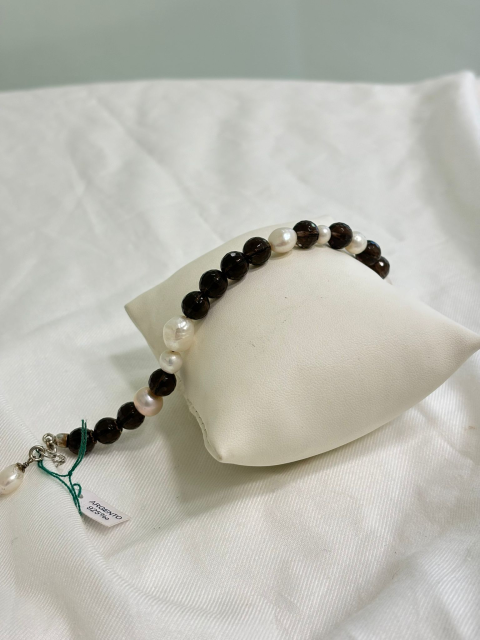 Bracciale in quarzo fumè e perle