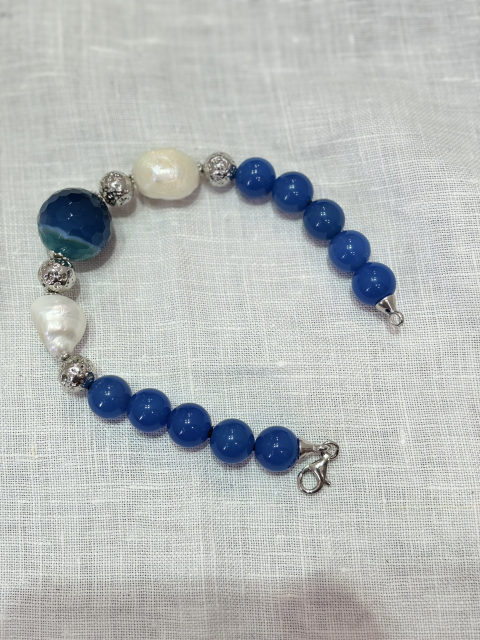 Bracciale in Agata Blu, Perla Scaramazza e Pietra Lavica Rodiata