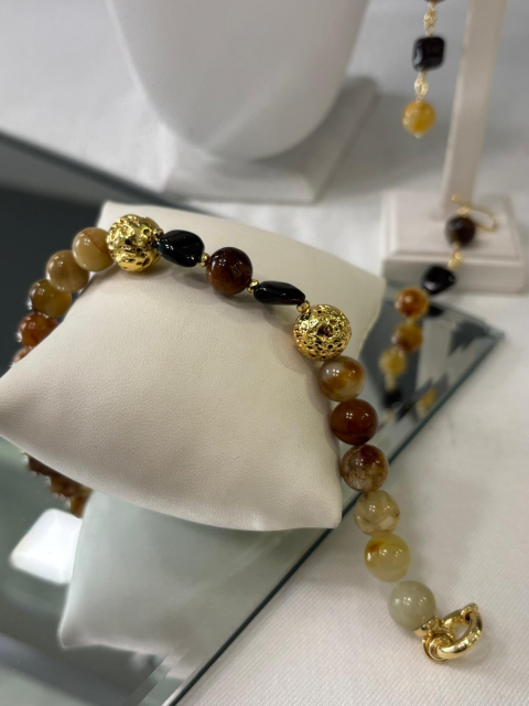 Bracciale Giada Szowou, Granato e Pietra Lavica Dorata