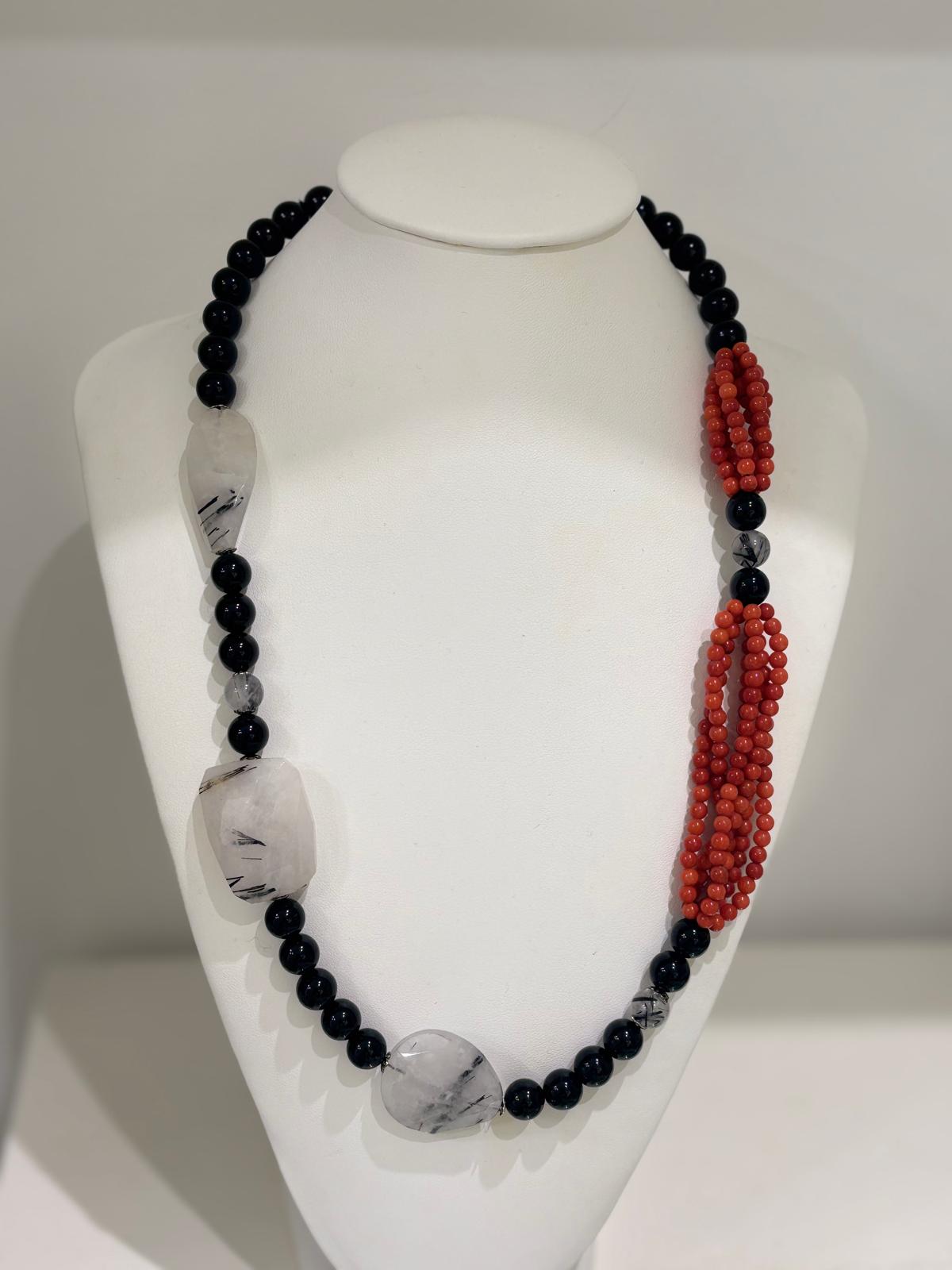 Collana in Corallo, Onice e Quarzo Rutilato