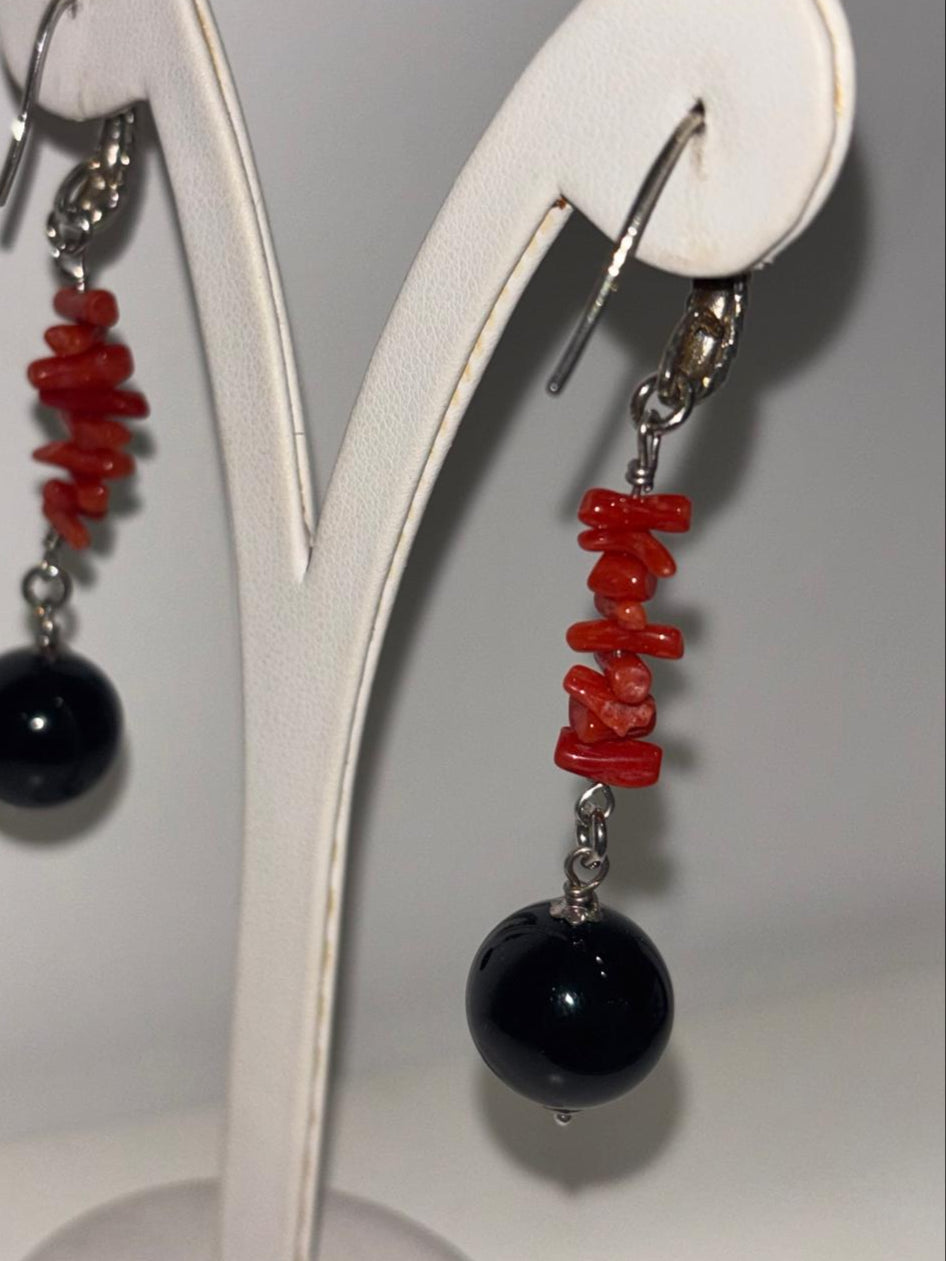 Orecchini in Argento con Corallo Sardo e Onice Nera