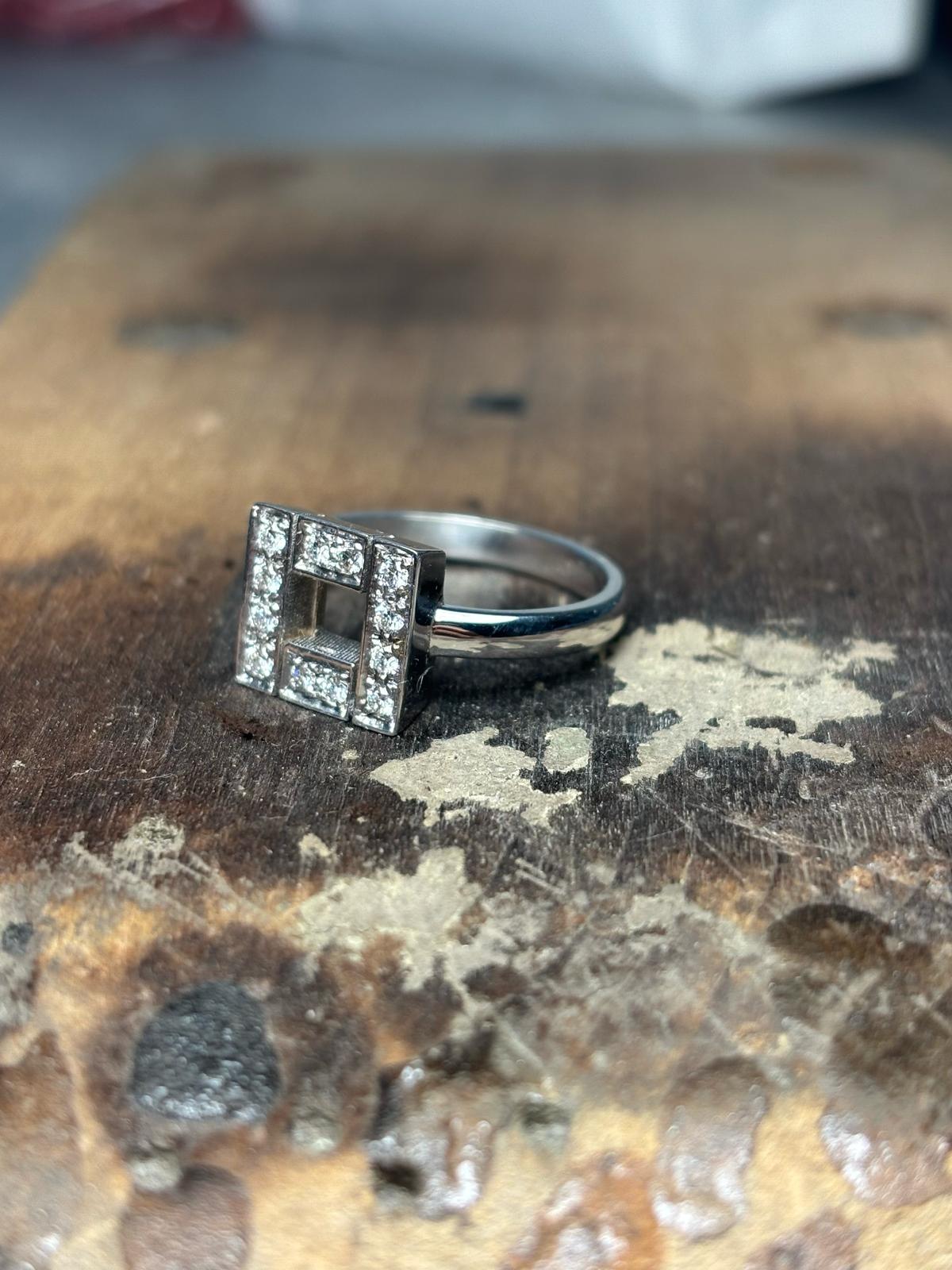 Anello quadrus