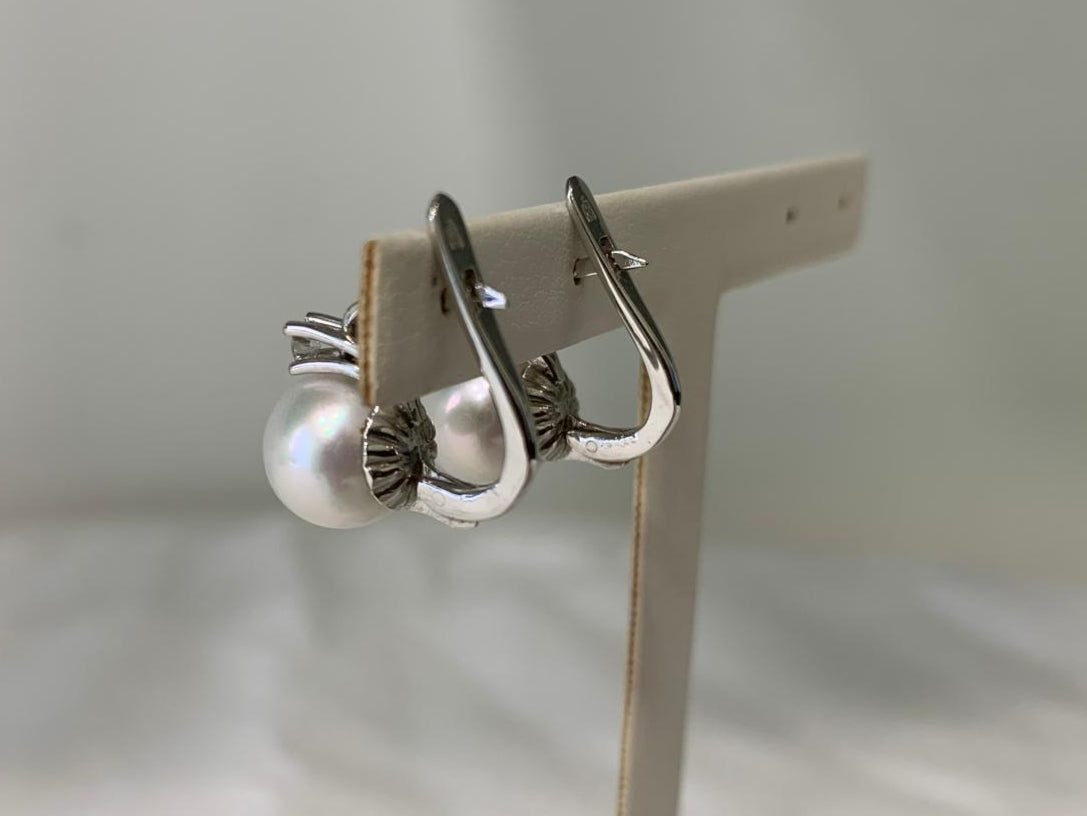 Orecchini con Perla e Brillante