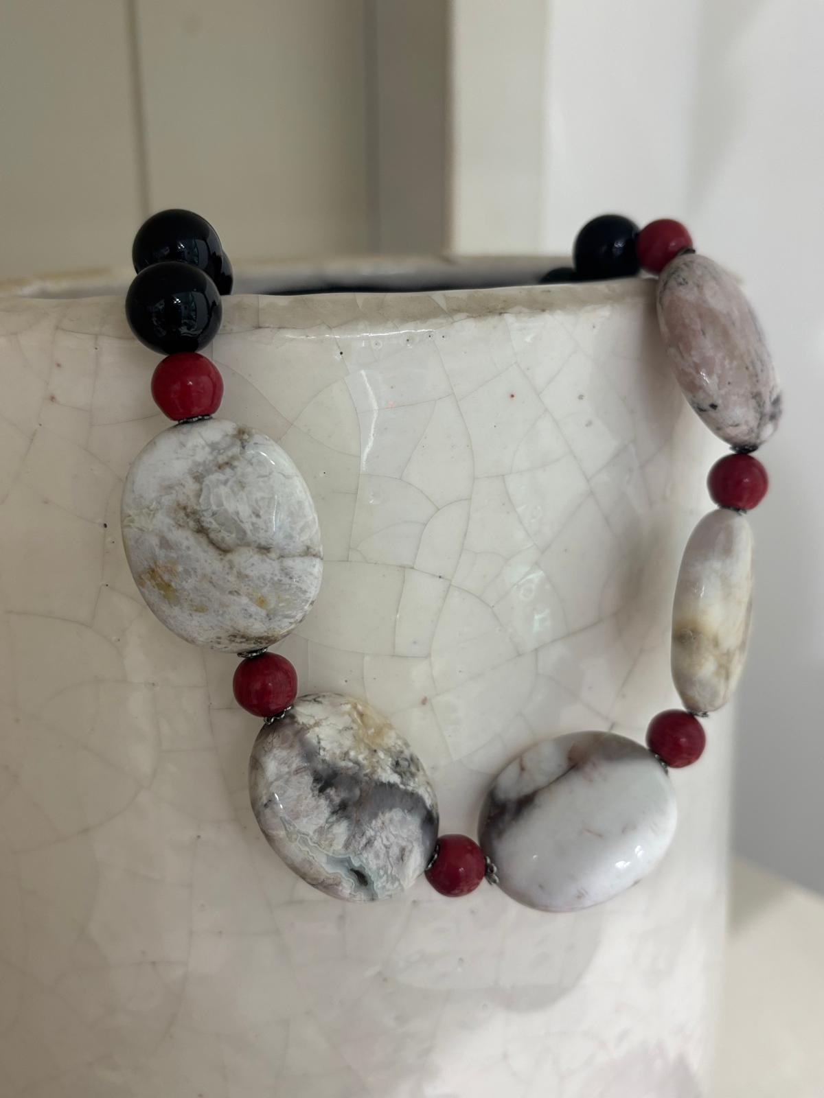 Collana in Agata Pazza, Corallo Bambù e Onice Nera